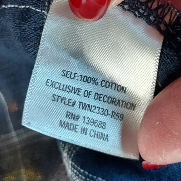 Blue Rain Embroidered navy plaid top med Francesca's - Picture 12 of 12